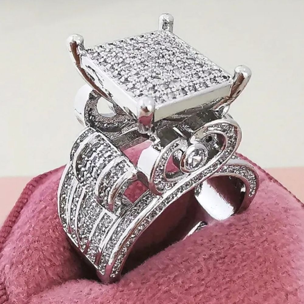 Unisex diamond Wedding ring sz 9